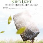 Buku Character Building - Blind Light: Membangun Kesadaran Jati Diri Sejati