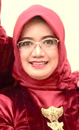 Ratna Indriawati